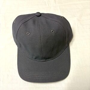 Represent Dad Cap - Logo Cap - With leather strap on the back